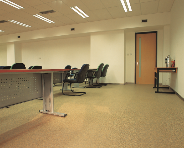 完成T3航站樓辦公區(qū)地板改造