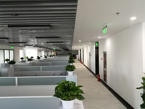 自流平水泥地坪的性能特點(diǎn)